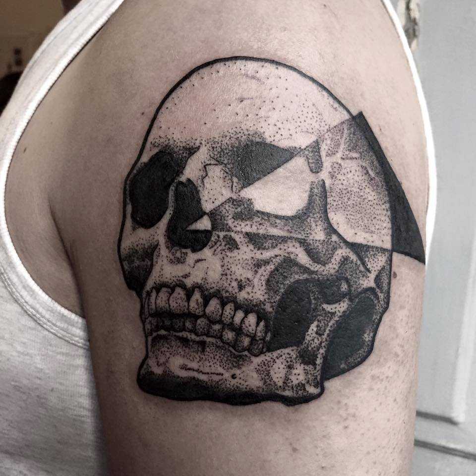 dotwork skull
