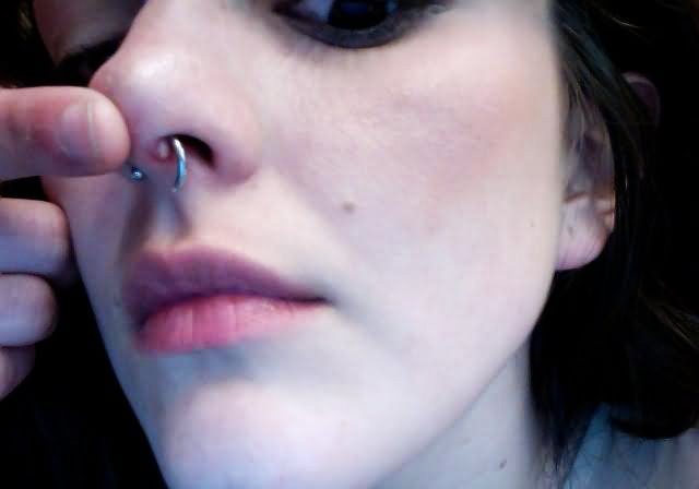 How to pierce a septum piercing in the nose at home