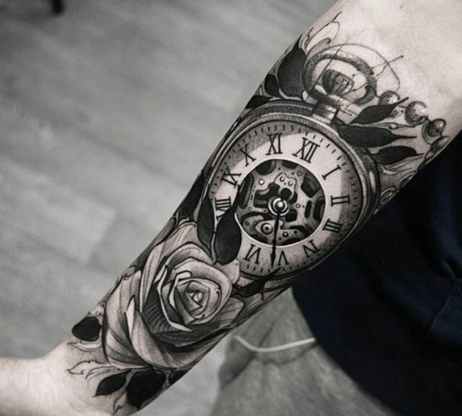 tattoo of a clock photo
