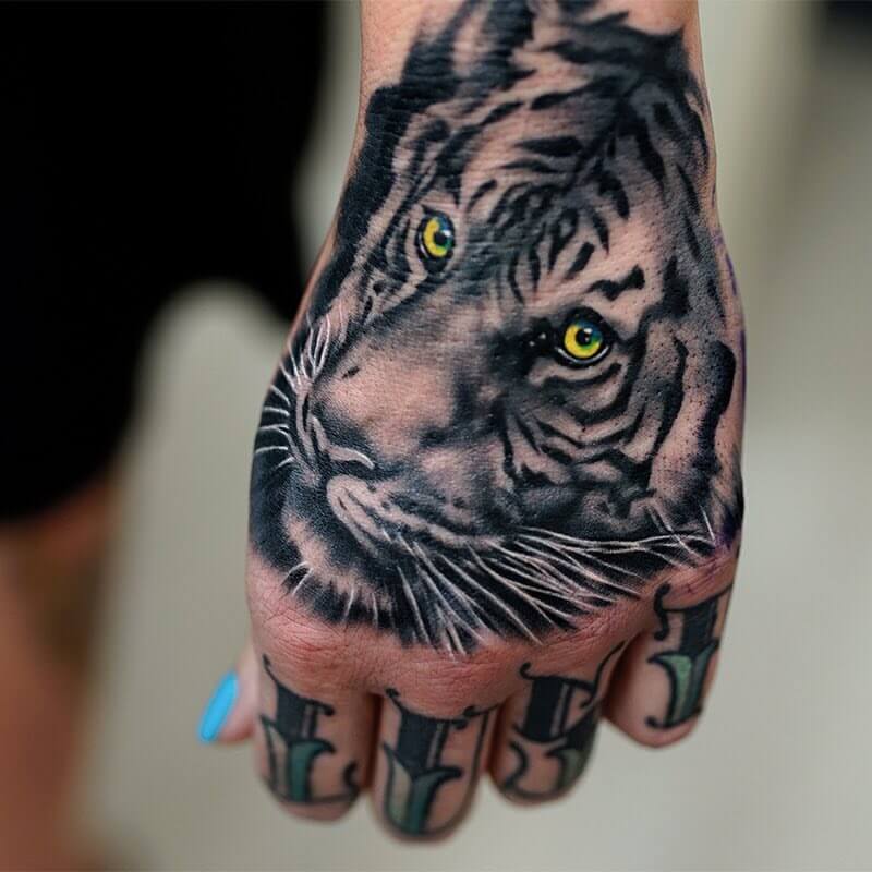Tattoo on hand - Tattoo on hand - Hand tattoo - Tattoo on hand tiger