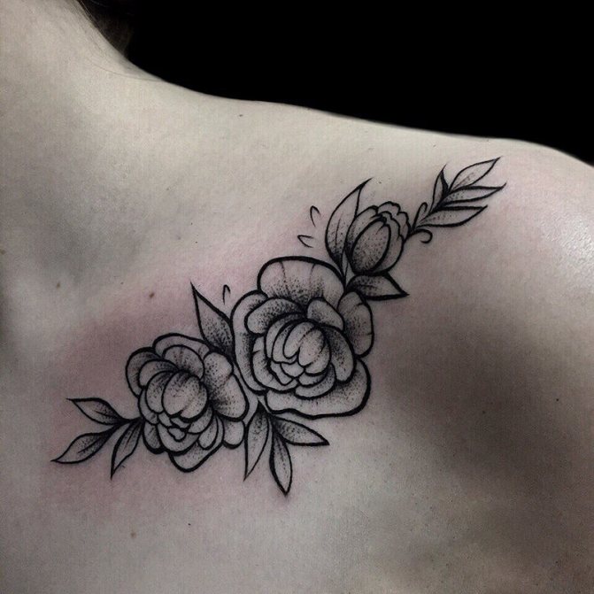 Tattoo Rose on Clavicle - Female Rose Tattoo on Clavicle