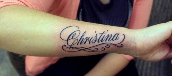 Tattoo messages for girls - meaningful Latin tattoo with translation, beautiful styles, sketches, photos